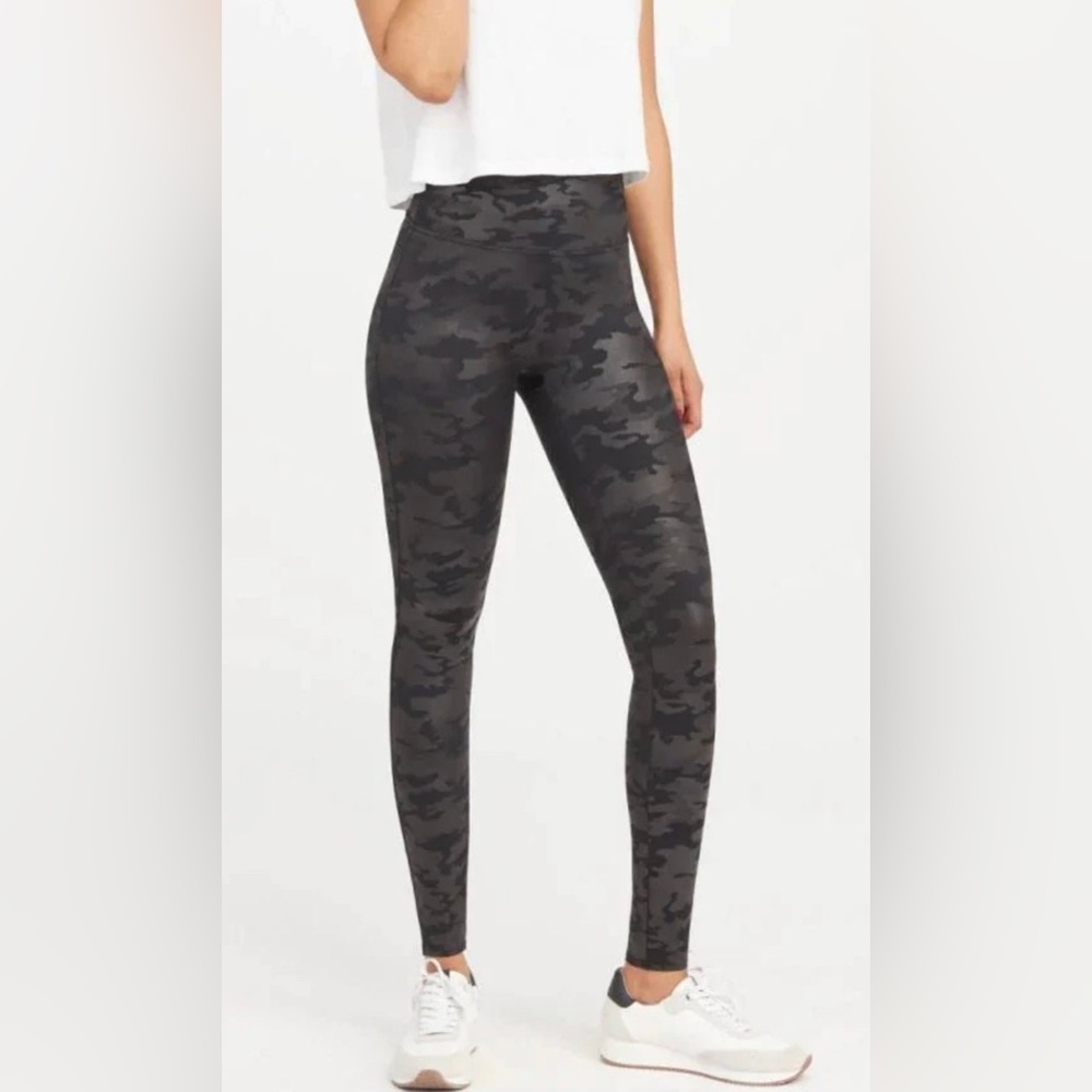 NWOT SPANX Faux Leather High Rise Camo Leggings- Size Large